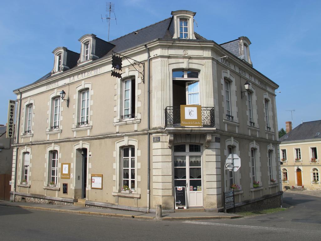 Le Relais De La Caleche Hotel Saint-Denis-dʼAnjou Buitenkant foto